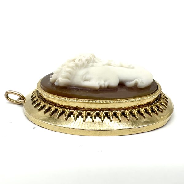 bijou occasion or jaune 750 millièmes 18 carats bijouterie frot guilde pendentif agate camée volume ancien